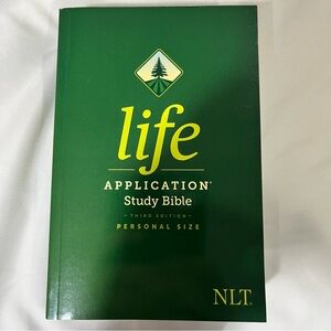 Life Application NLT STUDY Bible  Personal Size Third Edition Softcover Like New